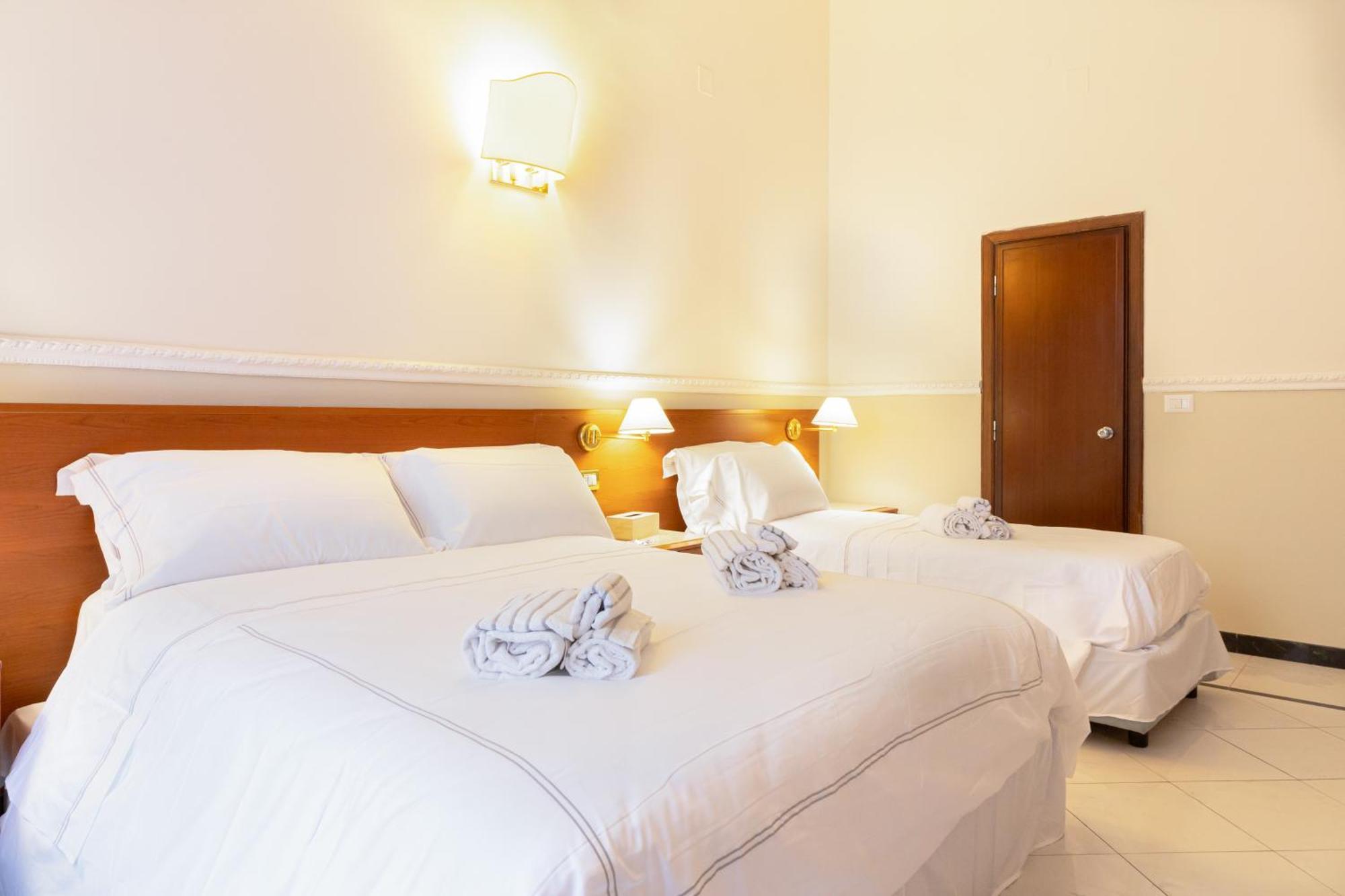 Hotel Domus Рим Екстериор снимка