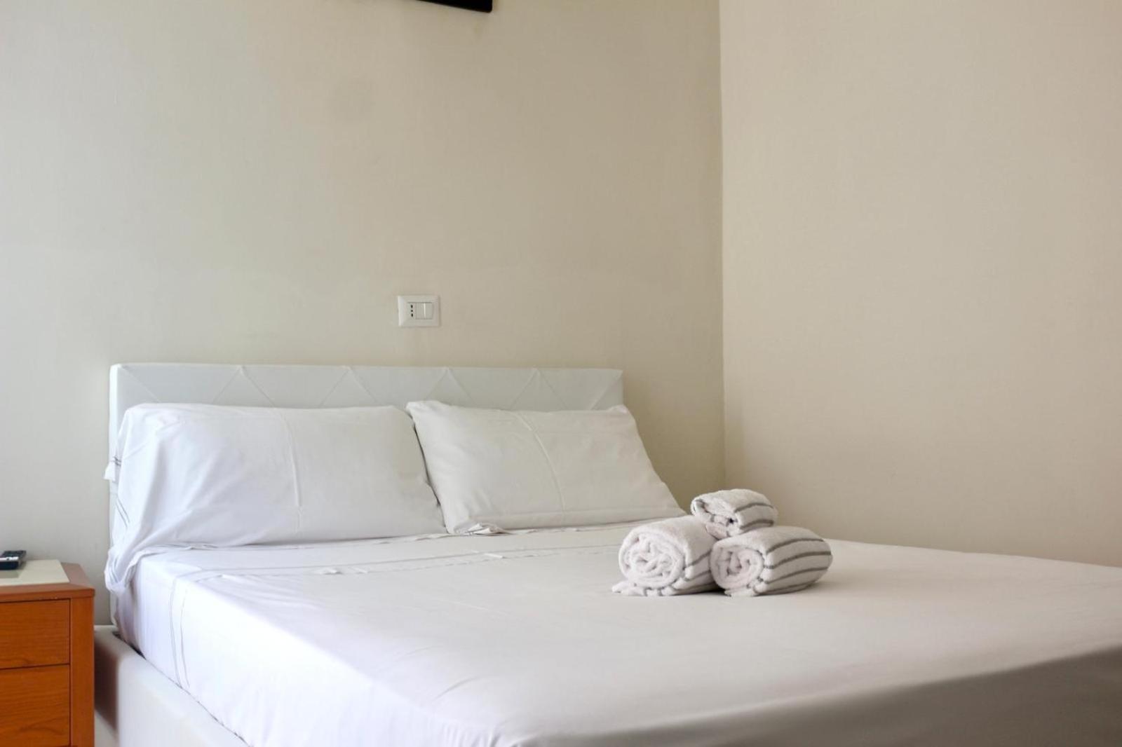 Hotel Domus Рим Екстериор снимка